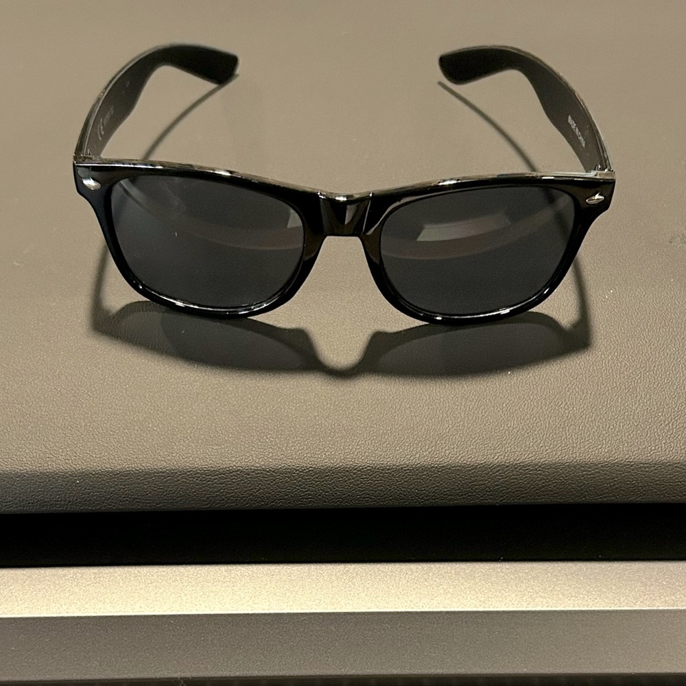 Unisex polarized sunglasses